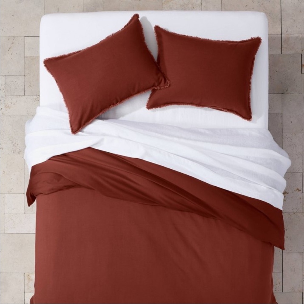 Casaluna Queen Heavyweight Linen Blend
Duvet Cover & Sham Set Dark Clay